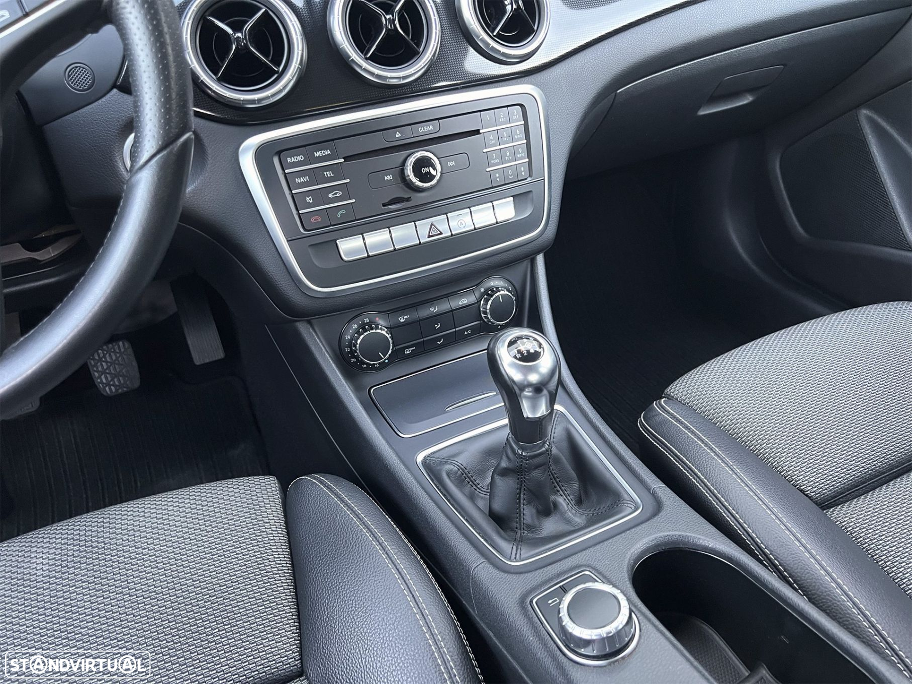 Mercedes-Benz CLA 180 d Urban - 20