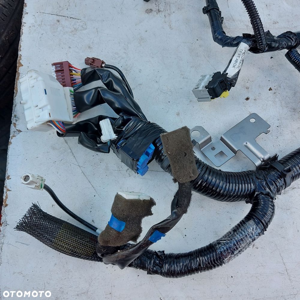 WIAZKA INSTALACJA ELEKTRYCZNA KOSTKA KABLE KOMPLET MERCEDES X W470 ORYGINAL DEMONTAZ - 3