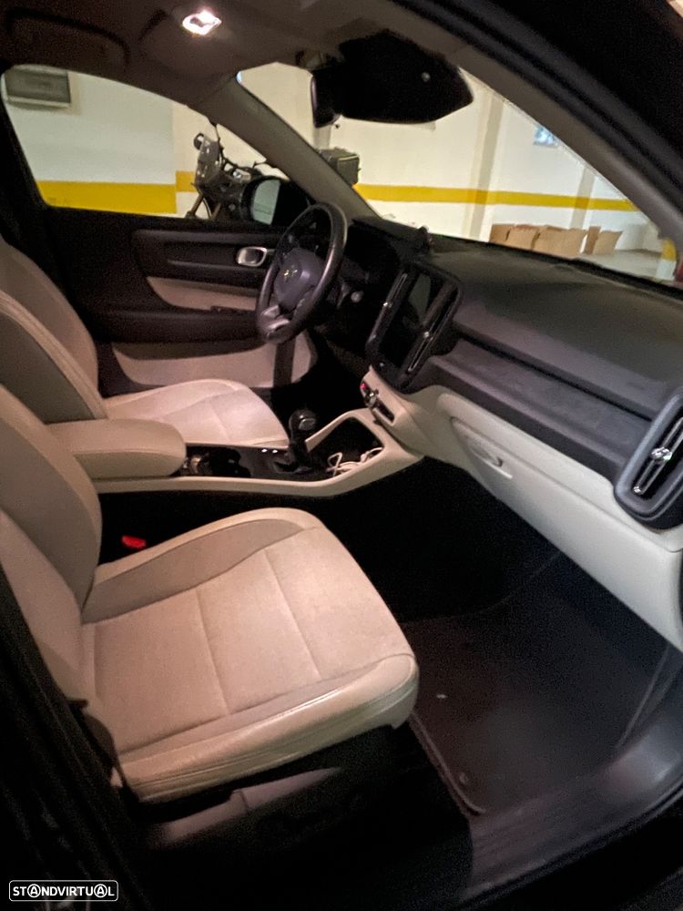 Volvo XC 40 1.5 T3 - 11