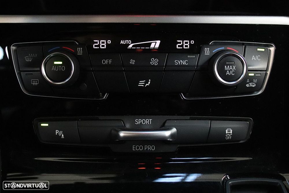 BMW 216 Active Tourer d Line Sport Auto - 12