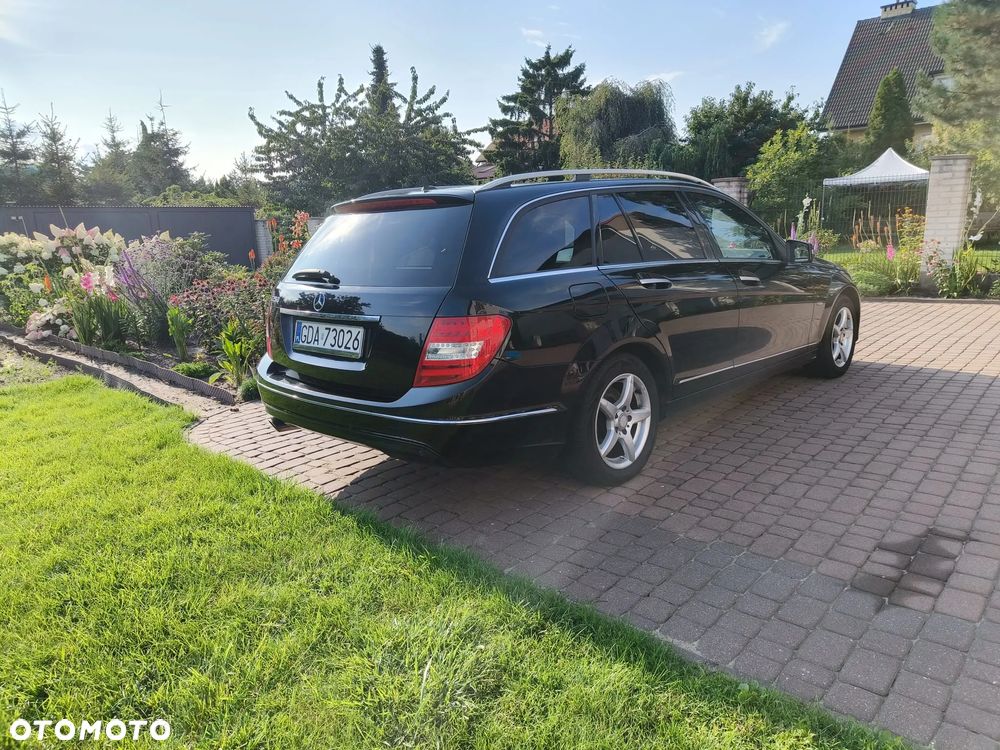 Mercedes-Benz Klasa C 250 CGI T Automatik BlueEFFICIENCY Elegance - 7