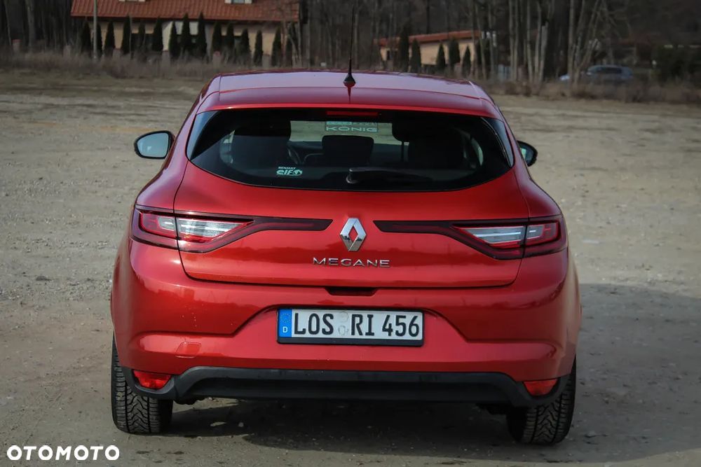 Renault Megane 1.2 Energy TCe Life - 9