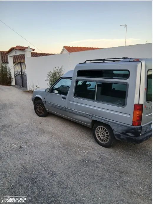 Renault Express - 1