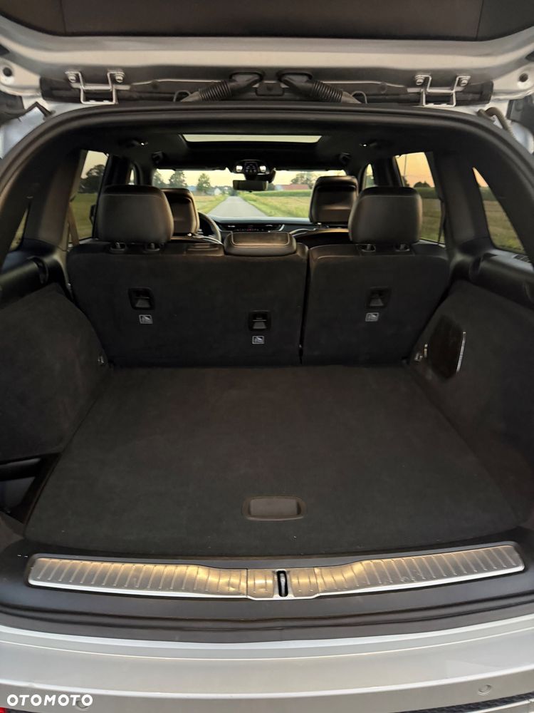 Jeep Grand Cherokee - 10