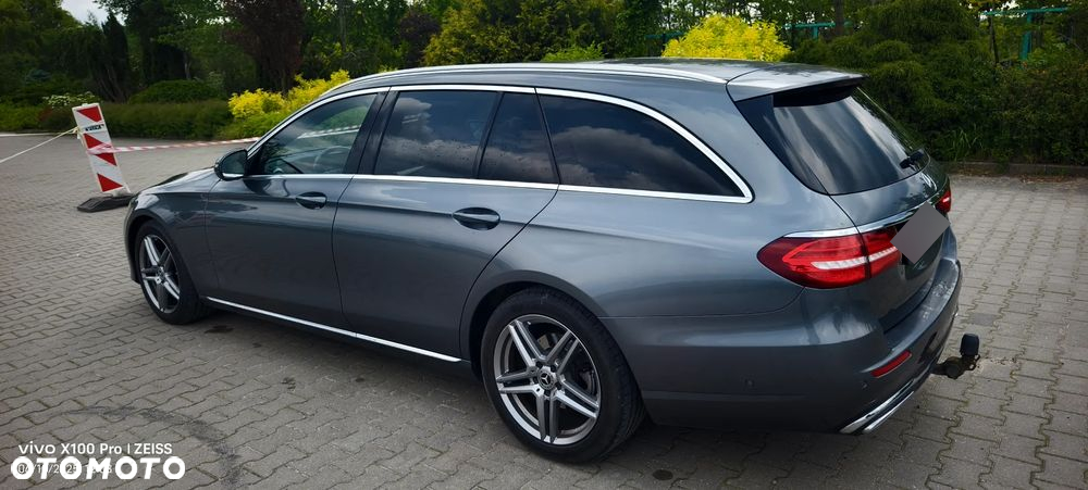 Mercedes-Benz Klasa E 220 d 4-Matic 9G-TRONIC - 9