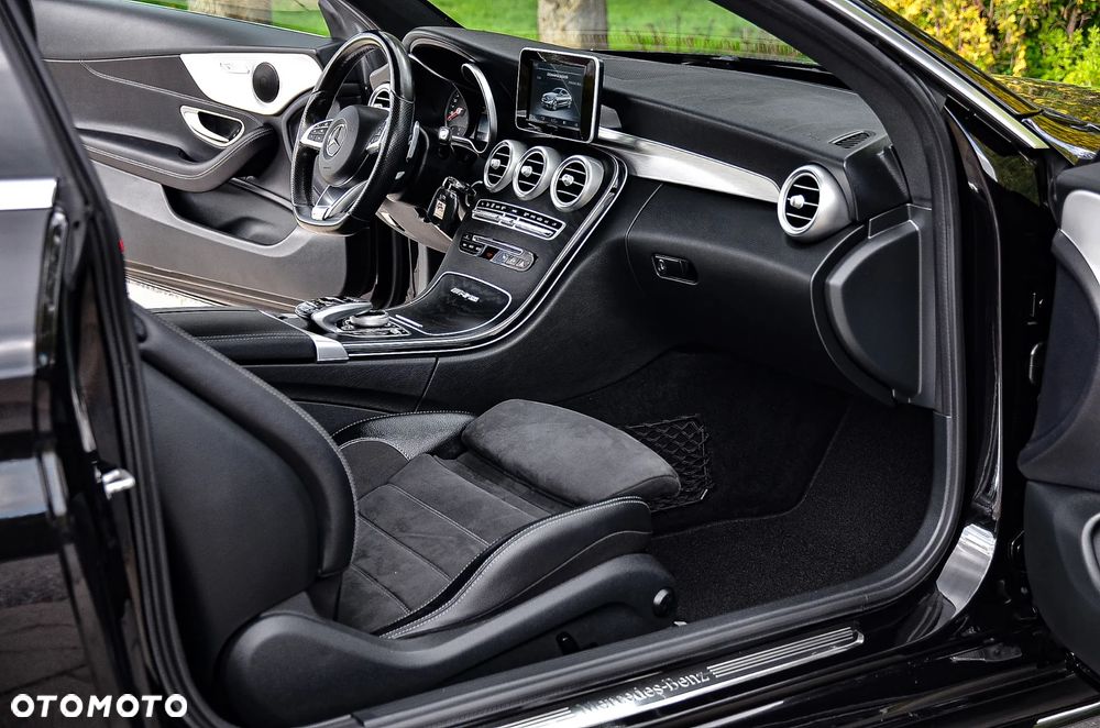 Mercedes-Benz Klasa C 180 7G-TRONIC AMG Line - 27