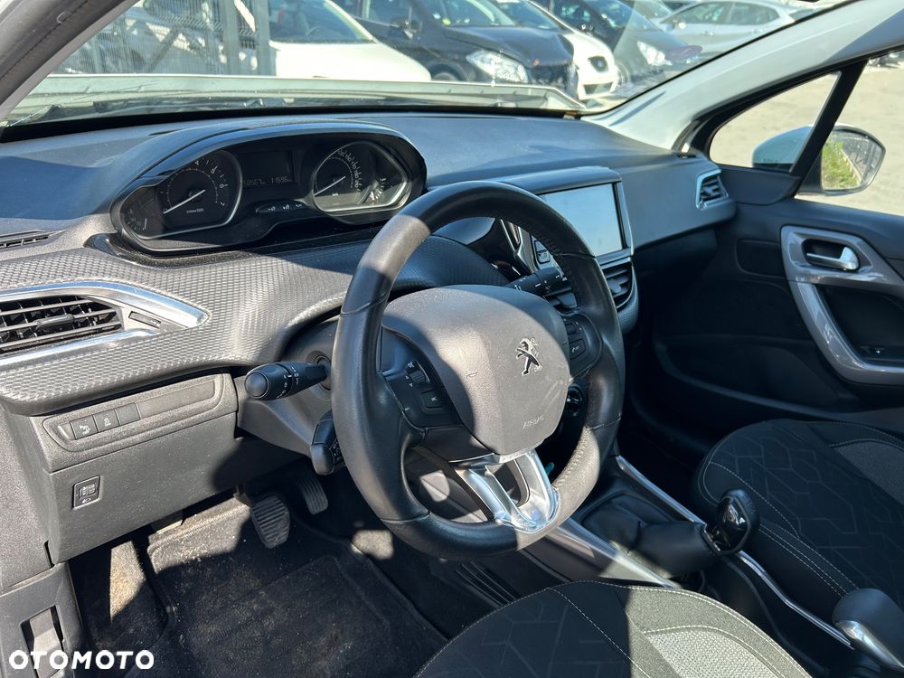 Peugeot 2008 - 10