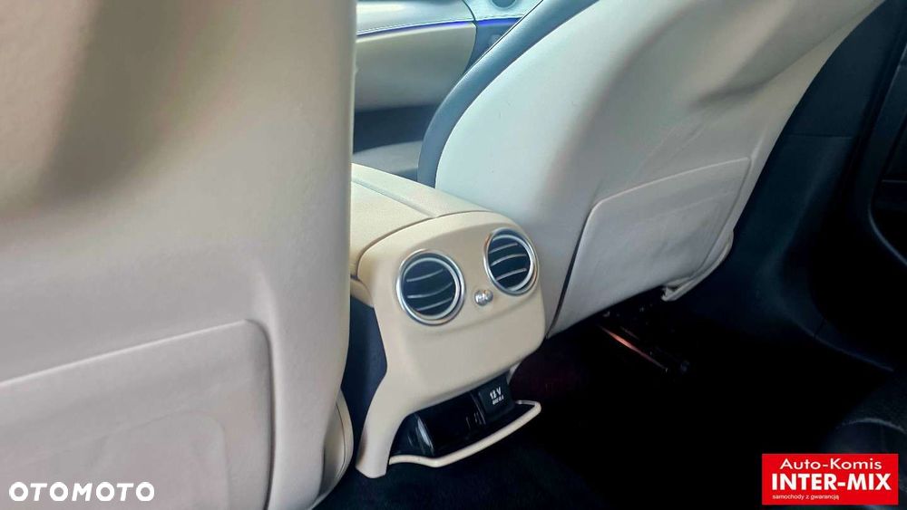 Mercedes-Benz Klasa E 200 d 9G-TRONIC - 34