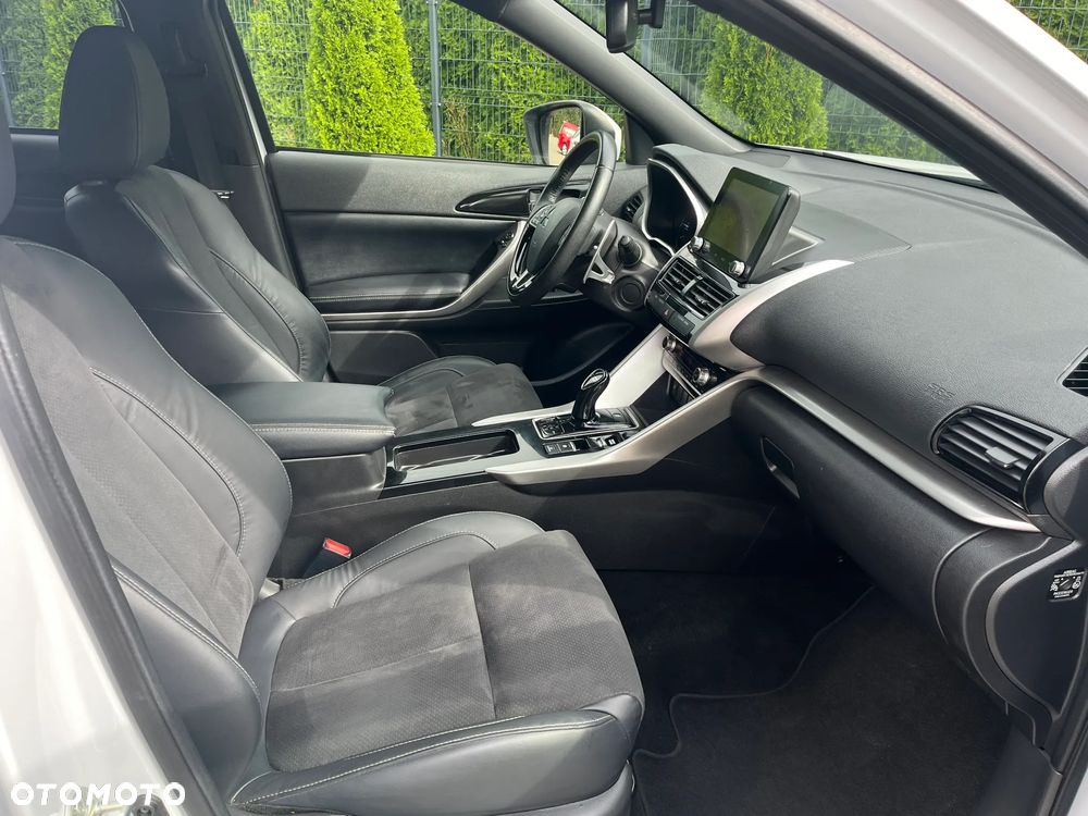 Mitsubishi Eclipse Cross Plug-In Hybrid 4WD Plus Select - 30