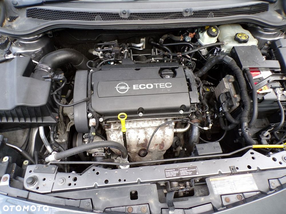 Opel Astra - 25