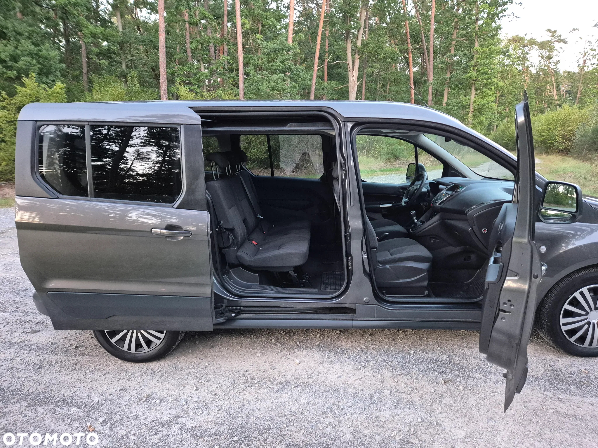 Ford Tourneo Connect 1.6 TDCi Trend - 25