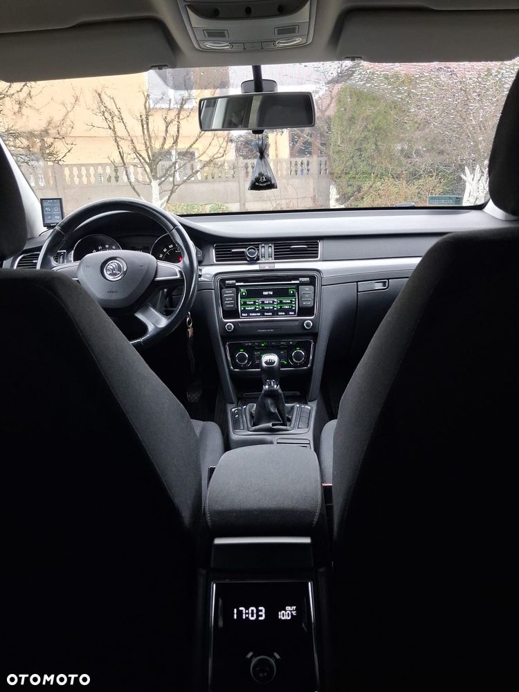 Skoda Superb 1.6 TDI Active - 14