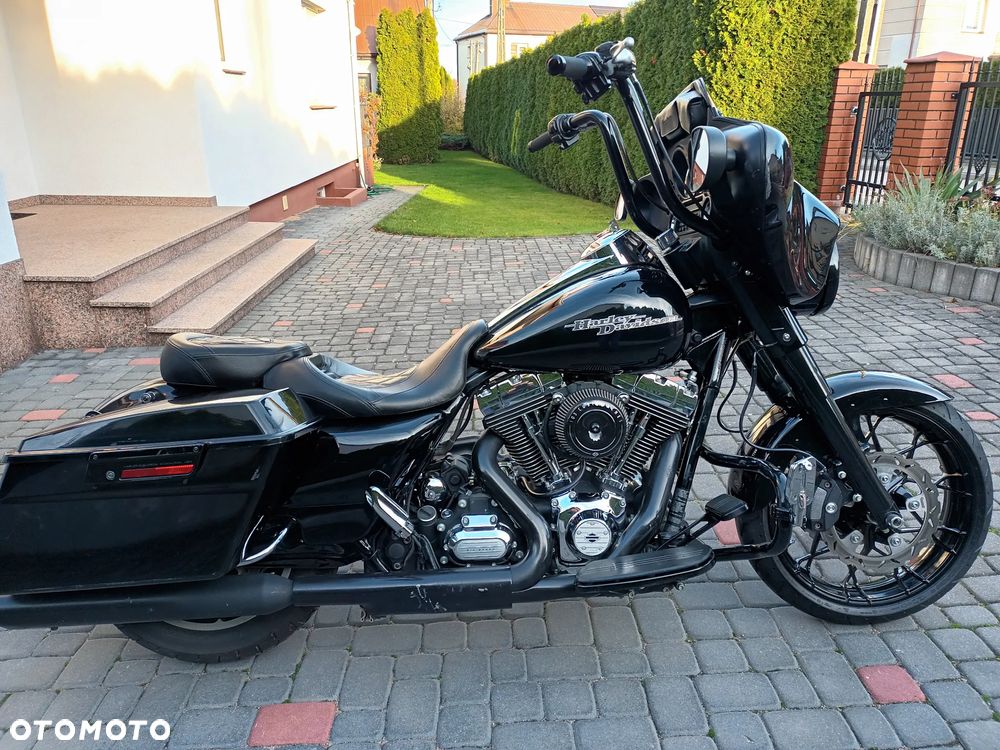 Harley-Davidson Touring Street Glide - 16