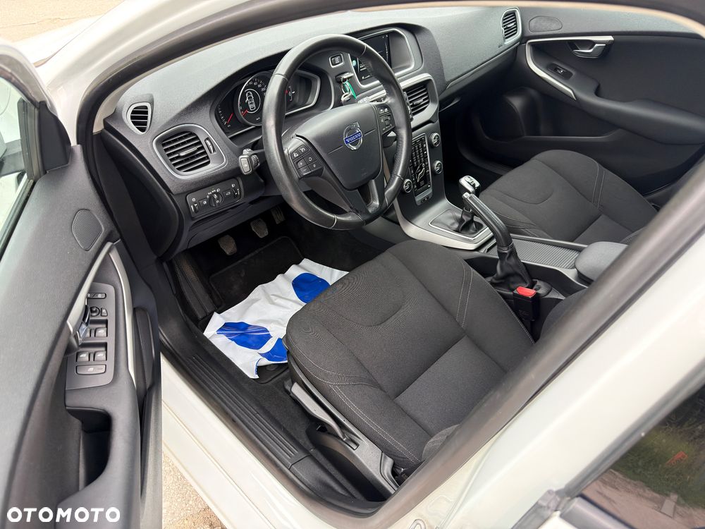 Volvo V40 T3 Drive-E Kinetic - 21
