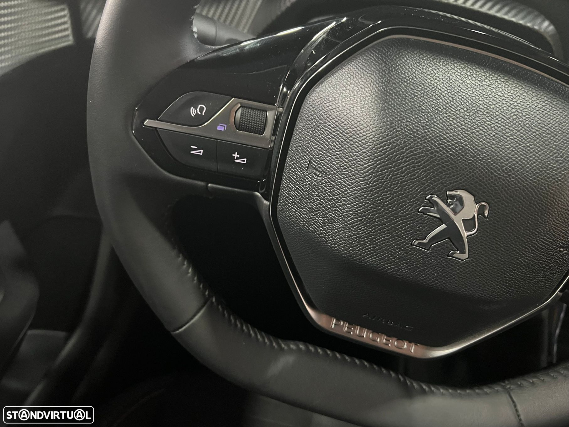 Peugeot 208 1.2 PureTech Active Pack - 14