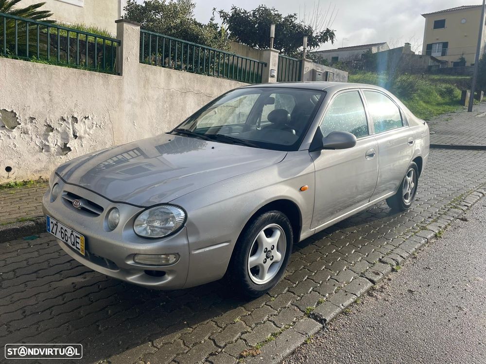 Kia Shuma 1.5 LS Prestige - 1