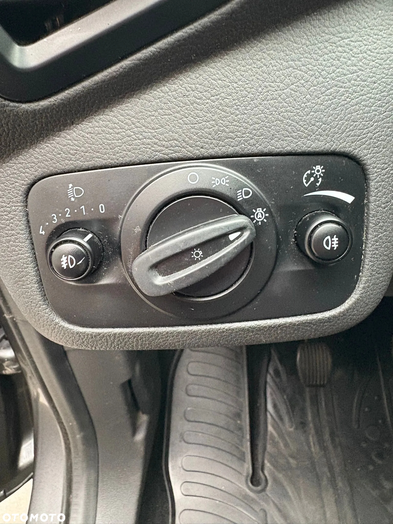 Ford Kuga 1.5 EcoBoost 2x4 SYNC - 14