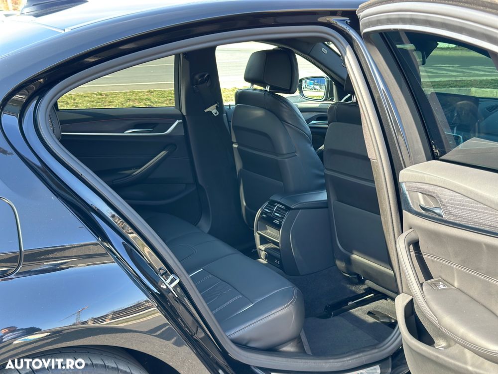 BMW Seria 5 530e AT PHEV - 32