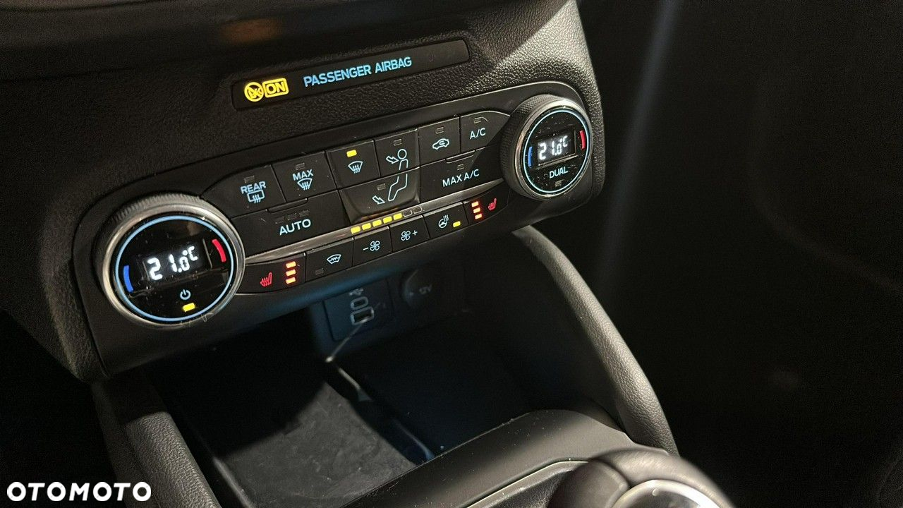 Ford Focus - 19