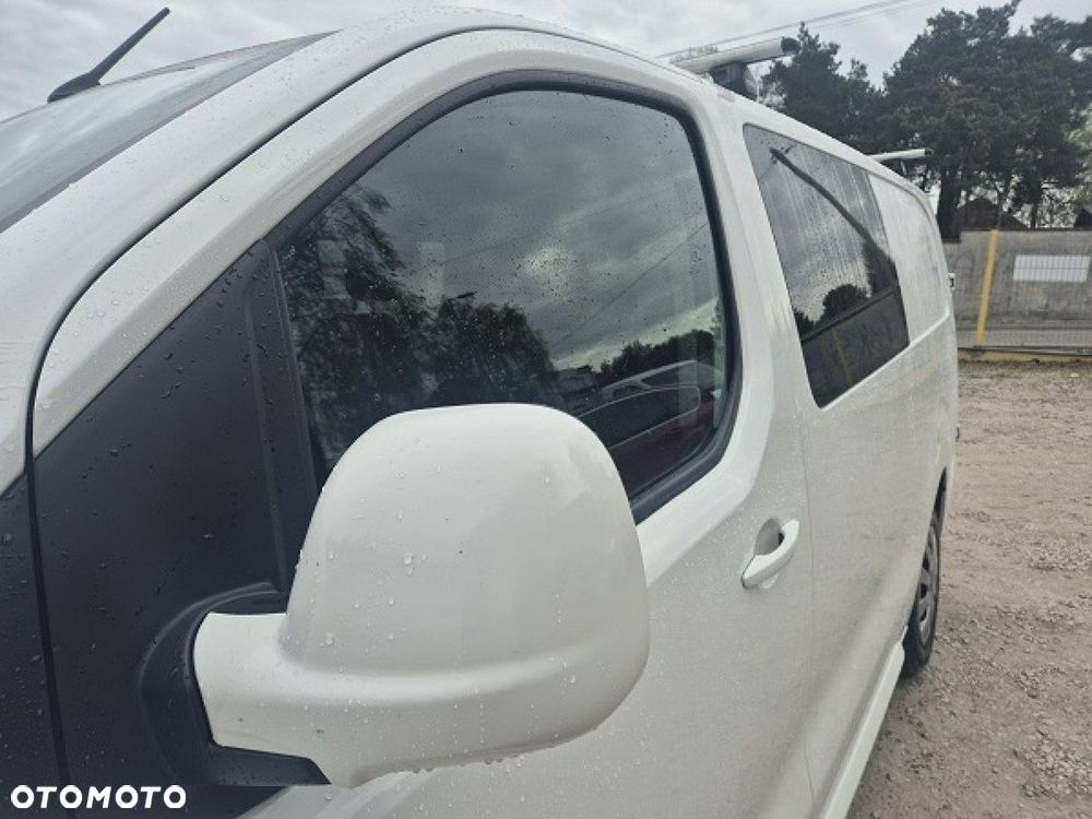Opel Vivaro - 8