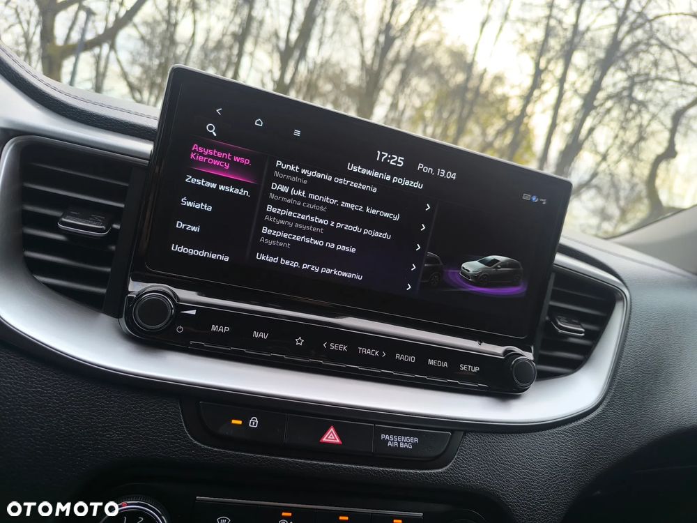 Kia Ceed 1.6 CRDi mHEV S - 29