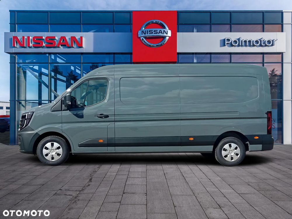 Nissan Interstar - 2