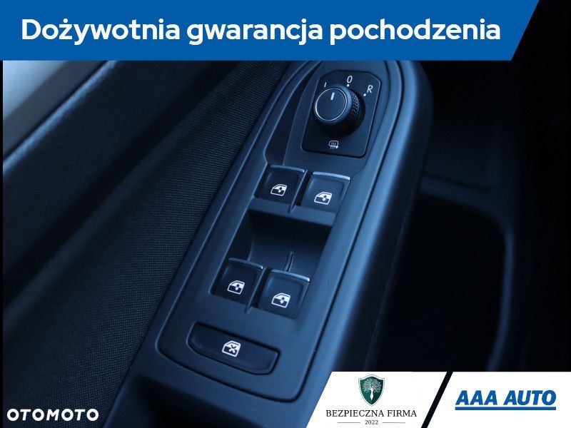 Volkswagen Golf - 20