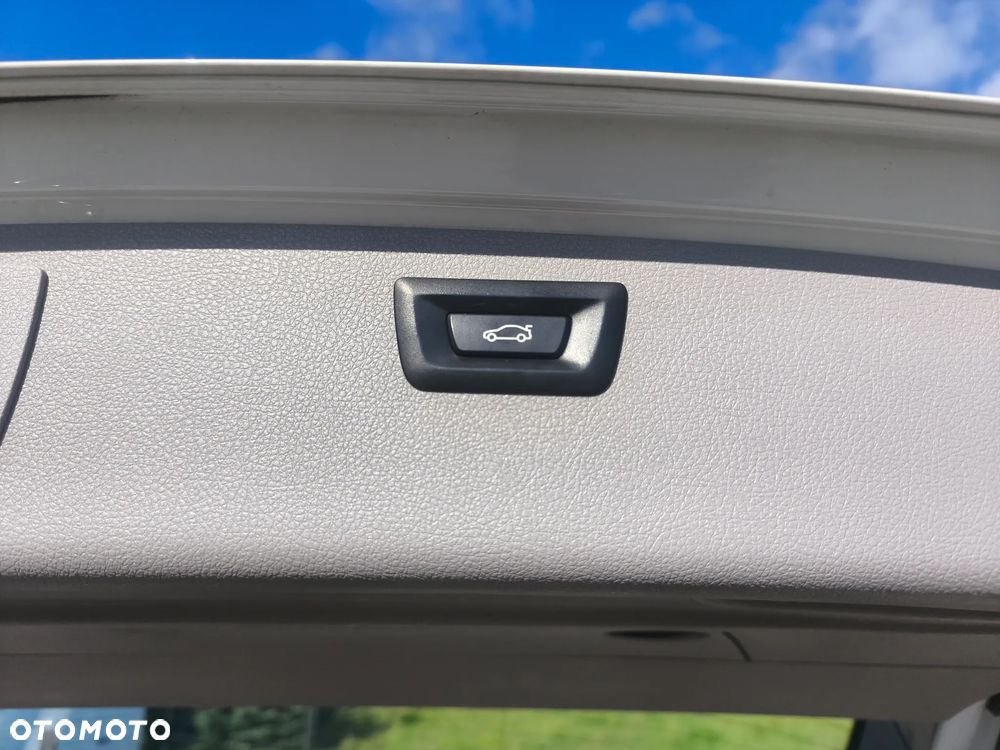 BMW Seria 3 - 10