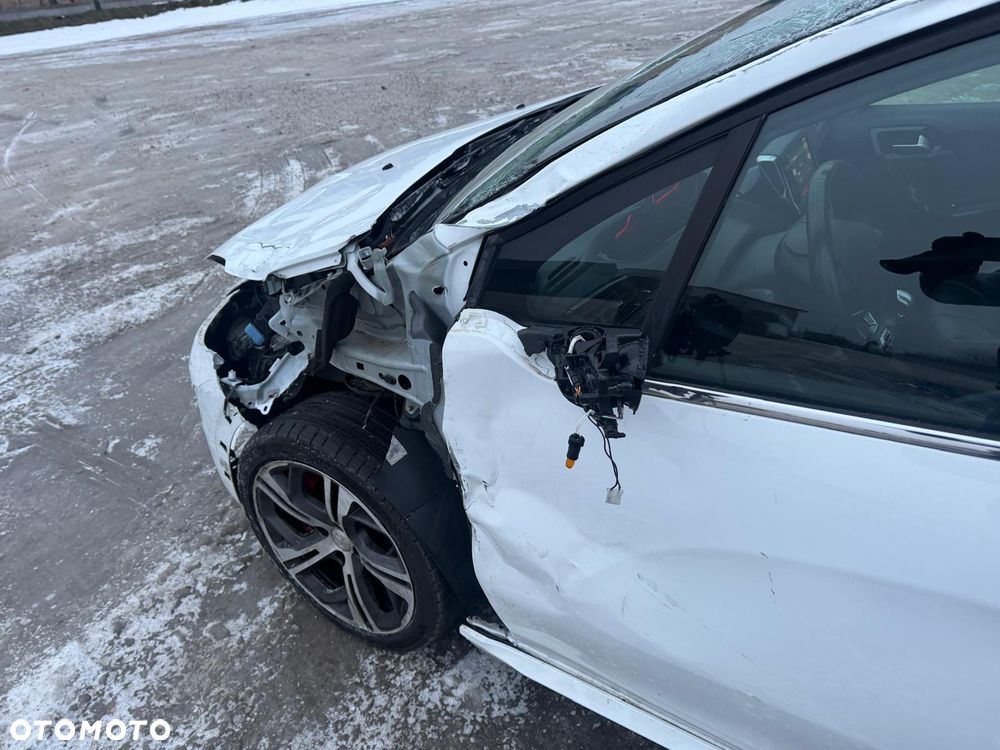 Peugeot 208 THP STOP & START GTi by Sport - 18