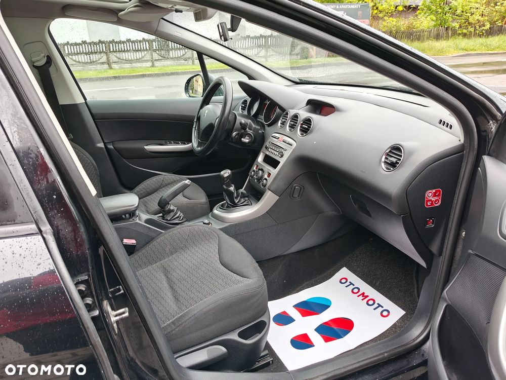 Peugeot 308 120 VTi Allure - 21