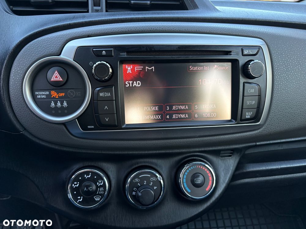 Toyota Yaris - 14