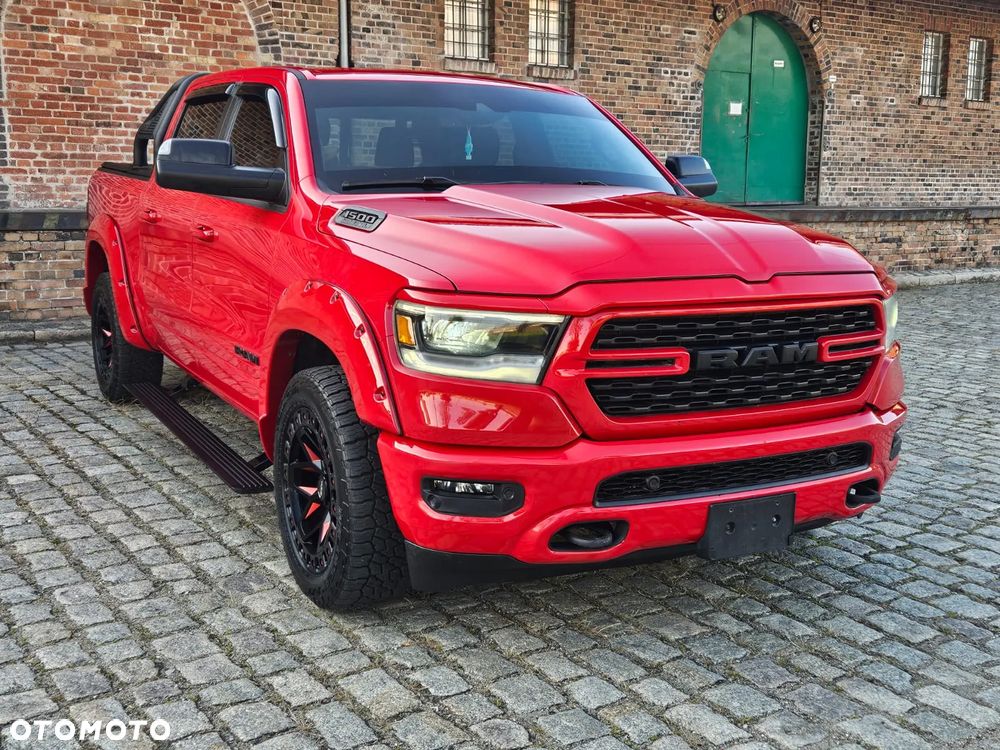 RAM 1500 Crew Cab Sport - 2