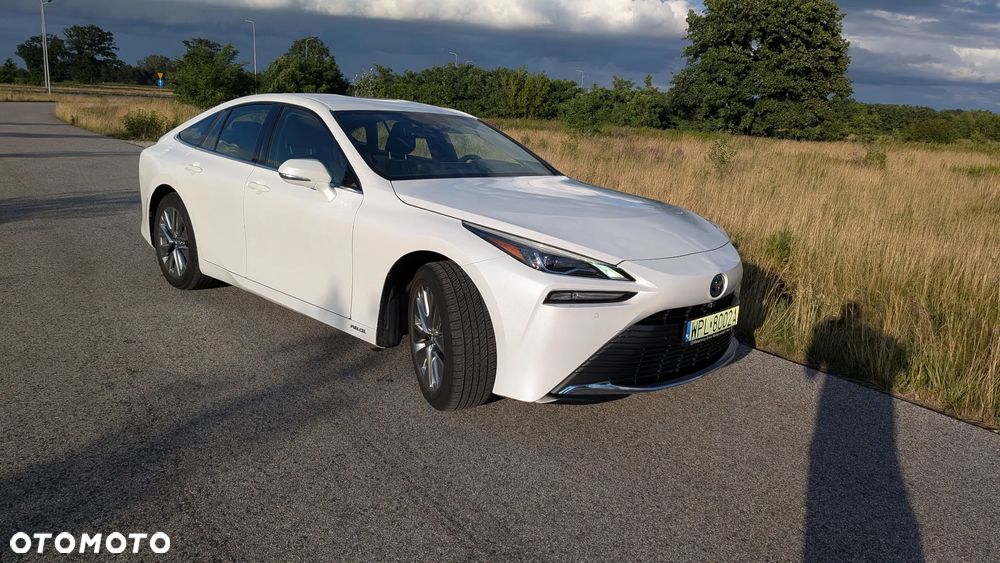 Toyota Mirai Executive - 15