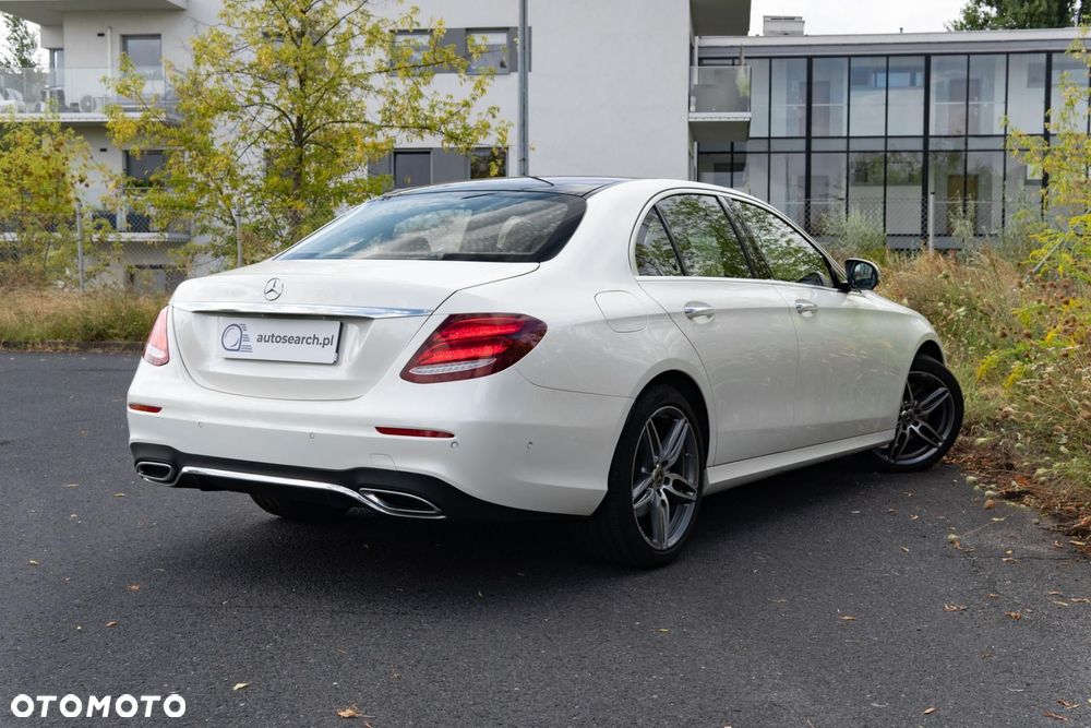 Mercedes-Benz Klasa E 220 d 9G-TRONIC Exclusive - 7