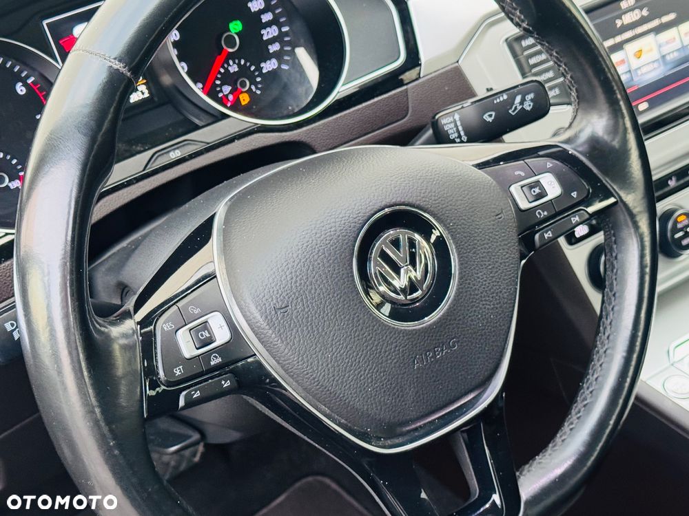 Volkswagen Passat 1.8 TSI BMT Comfortline DSG - 27