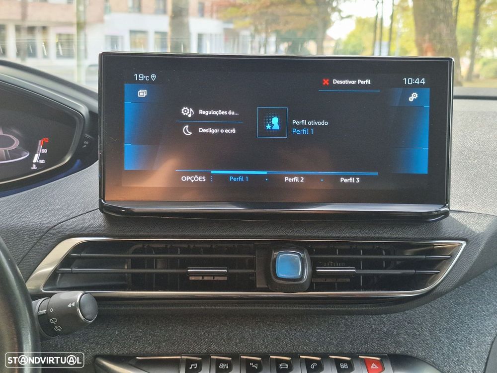 Peugeot 3008 1.5 BlueHDi Allure Pack EAT8 - 39