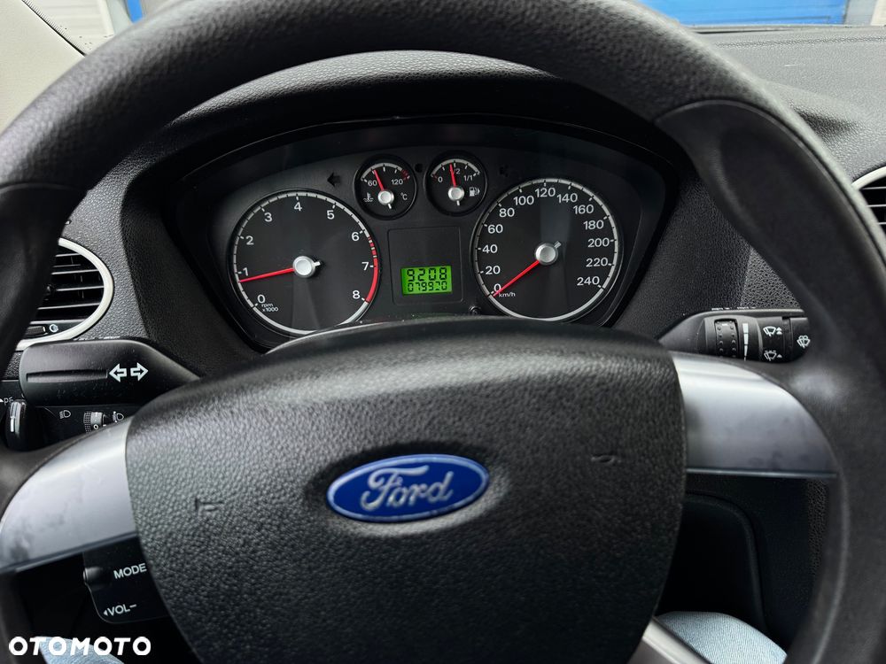 Ford Focus 1.6 16V Style - 31