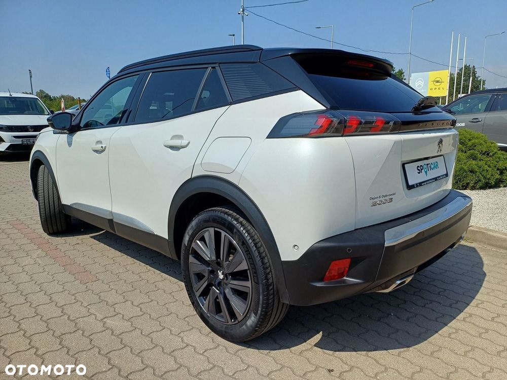 Peugeot 2008 - 4