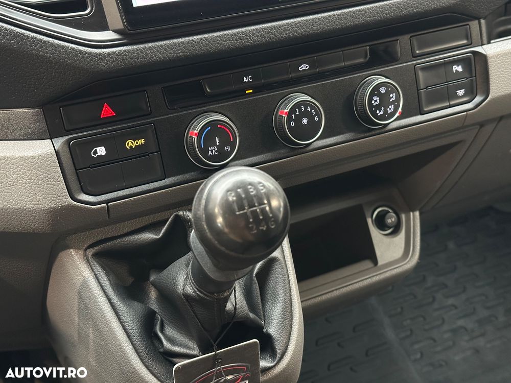 Volkswagen Crafter - 12