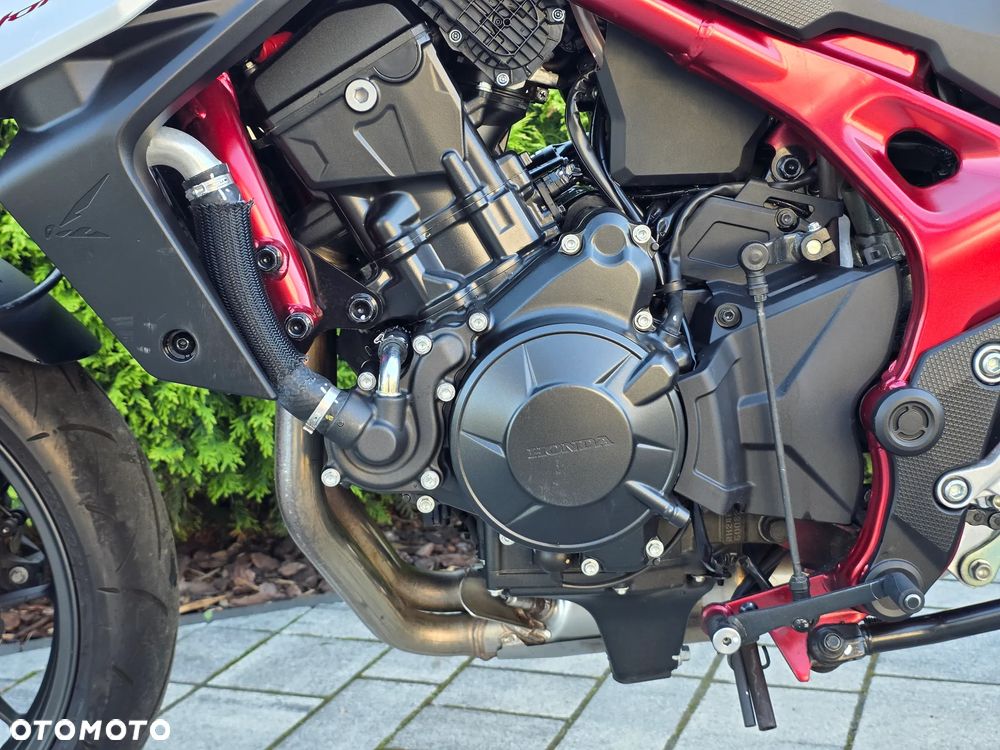 Honda Hornet - 21