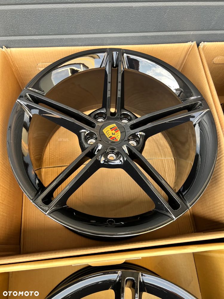 Oryginalne  Felgi Porsche Taycan 21'' Black Piano Edytion - 10