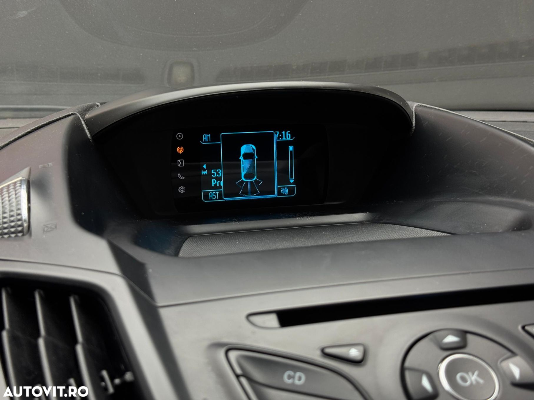Ford Kuga - 11