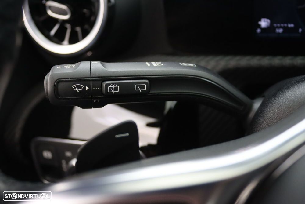 Mercedes-Benz CLA 250 e Shooting Brake Style Plus - 14