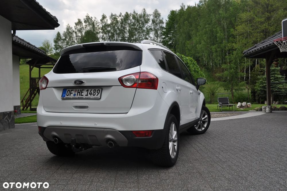 Ford Kuga 2.0 TDCi 2x4 Titanium - 9