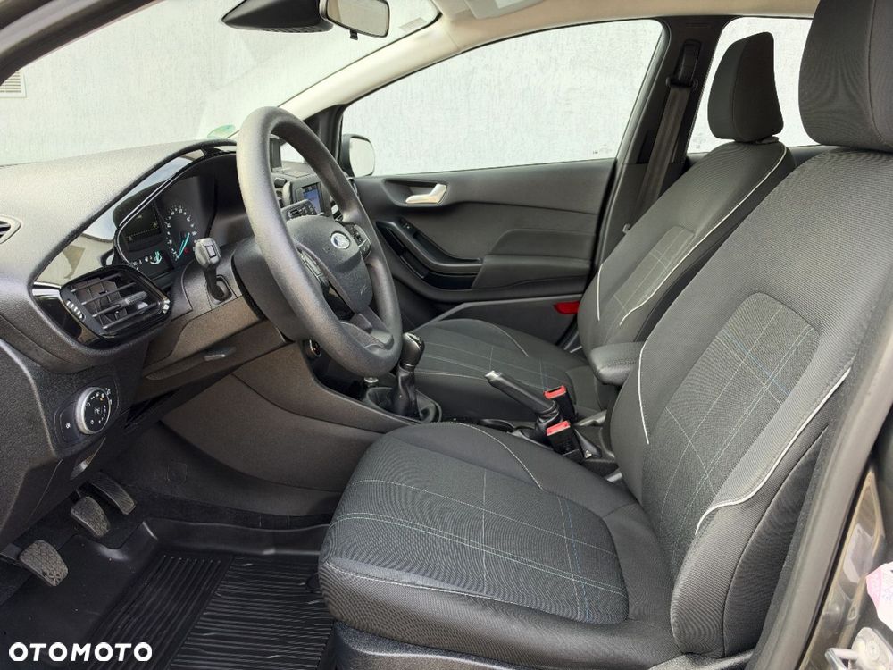 Ford Fiesta - 20