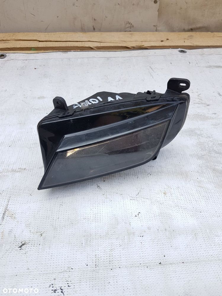 halogen prawy 8k0941700 audi a4 b8 lift 2012-2015 - 1