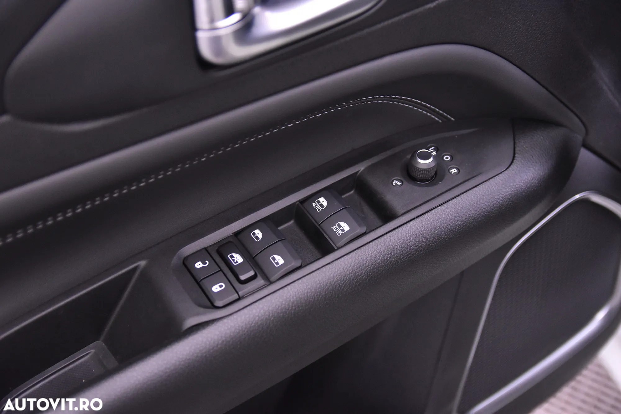 Jeep Compass - 14