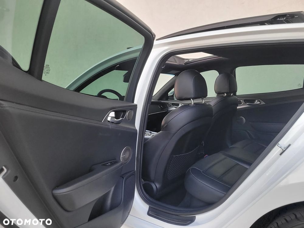 Kia Stinger 3.3 T-GDI V6 GT AWD - 15