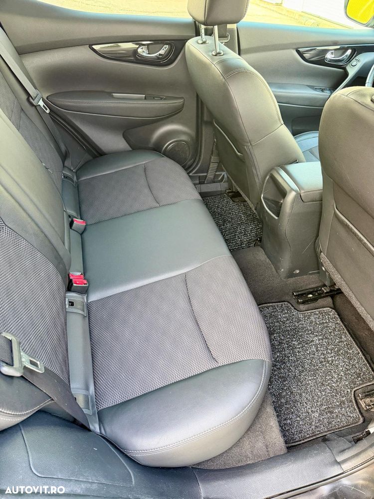 Nissan Qashqai 1.5 DCI TEKNA - 11