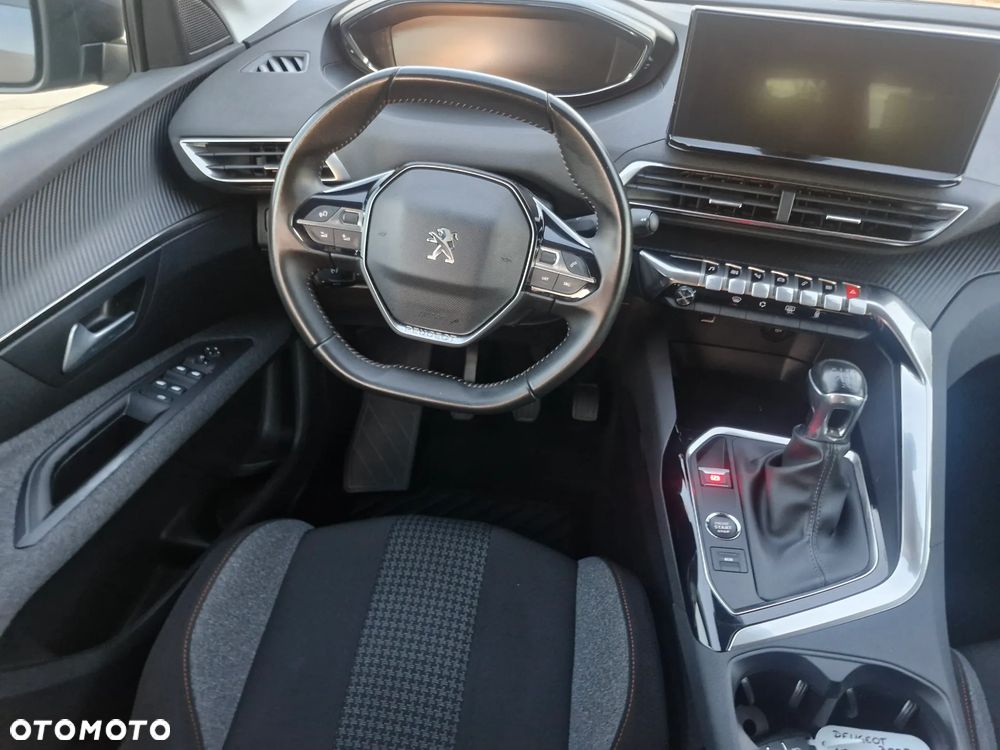 Peugeot 3008 1.2 PureTech Active S&S - 23